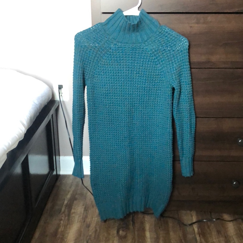 AE long sweater/dress very warm and  in great condition! Used once